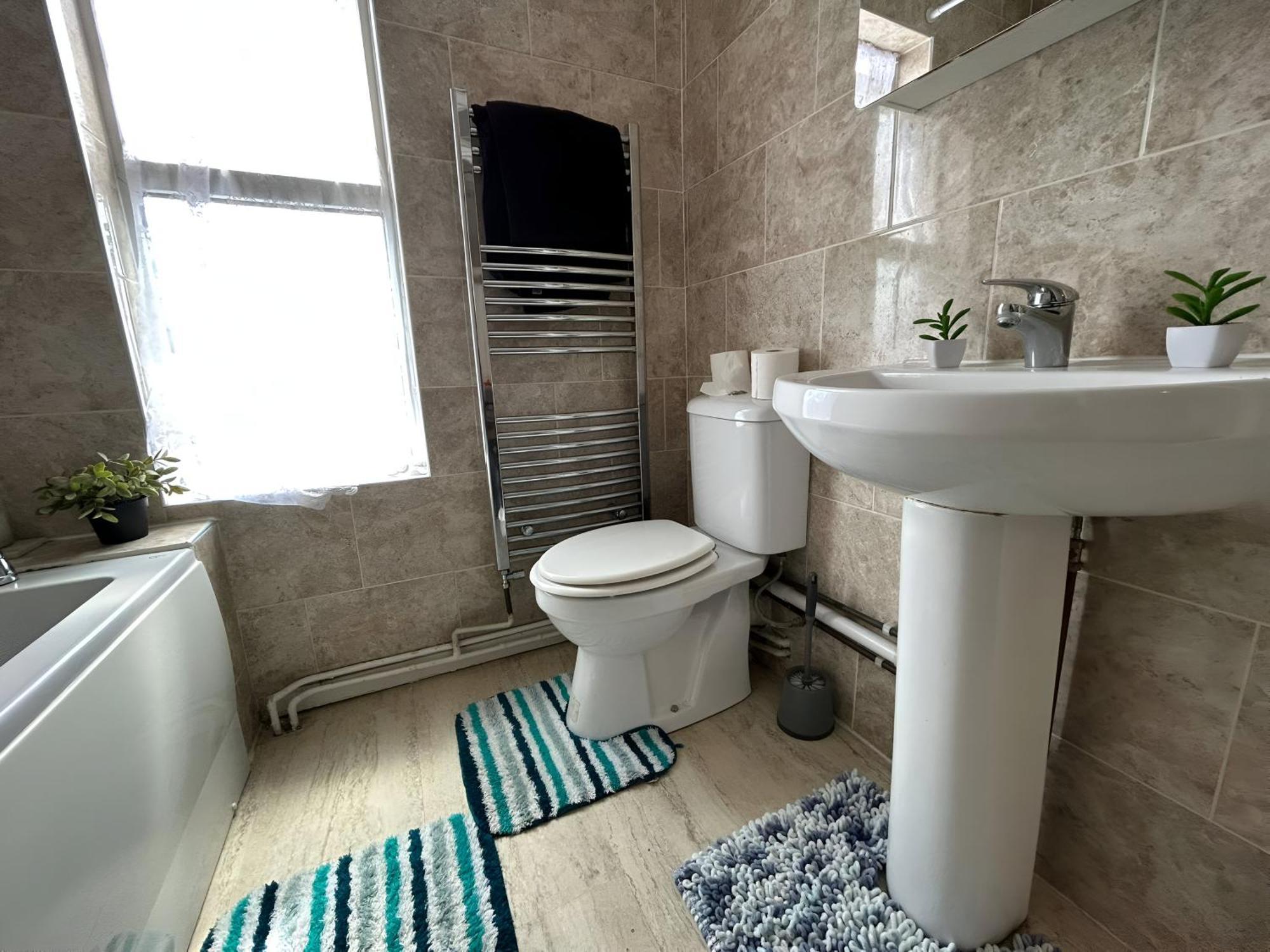 3 Bedroom House By M40 J4 High Wycombe Zewnętrze zdjęcie